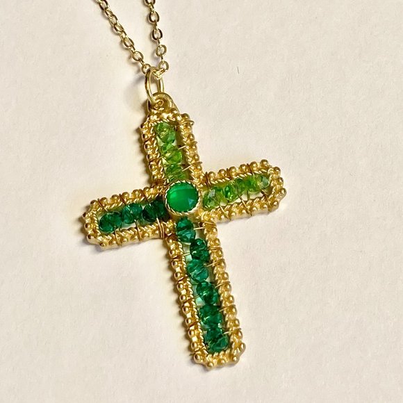 Vintage Gold Bead Cross Pendant Necklace Green Hand Beaded Plated 18" Christian - Picture 3 of 10